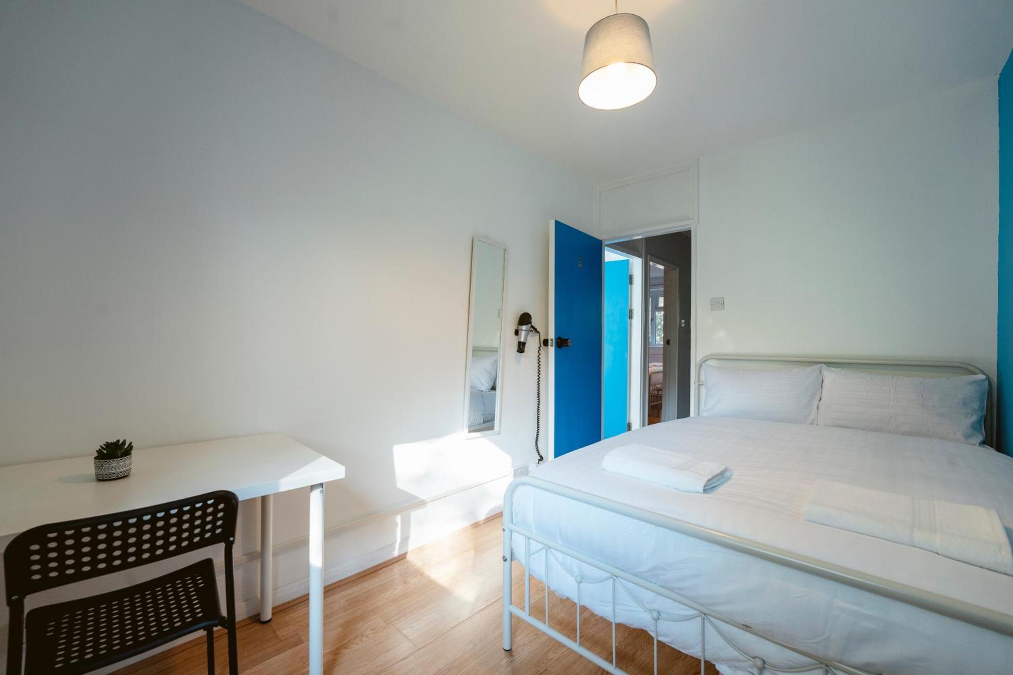 Deptford Bridge Double Rooms Лондон Экстерьер фото