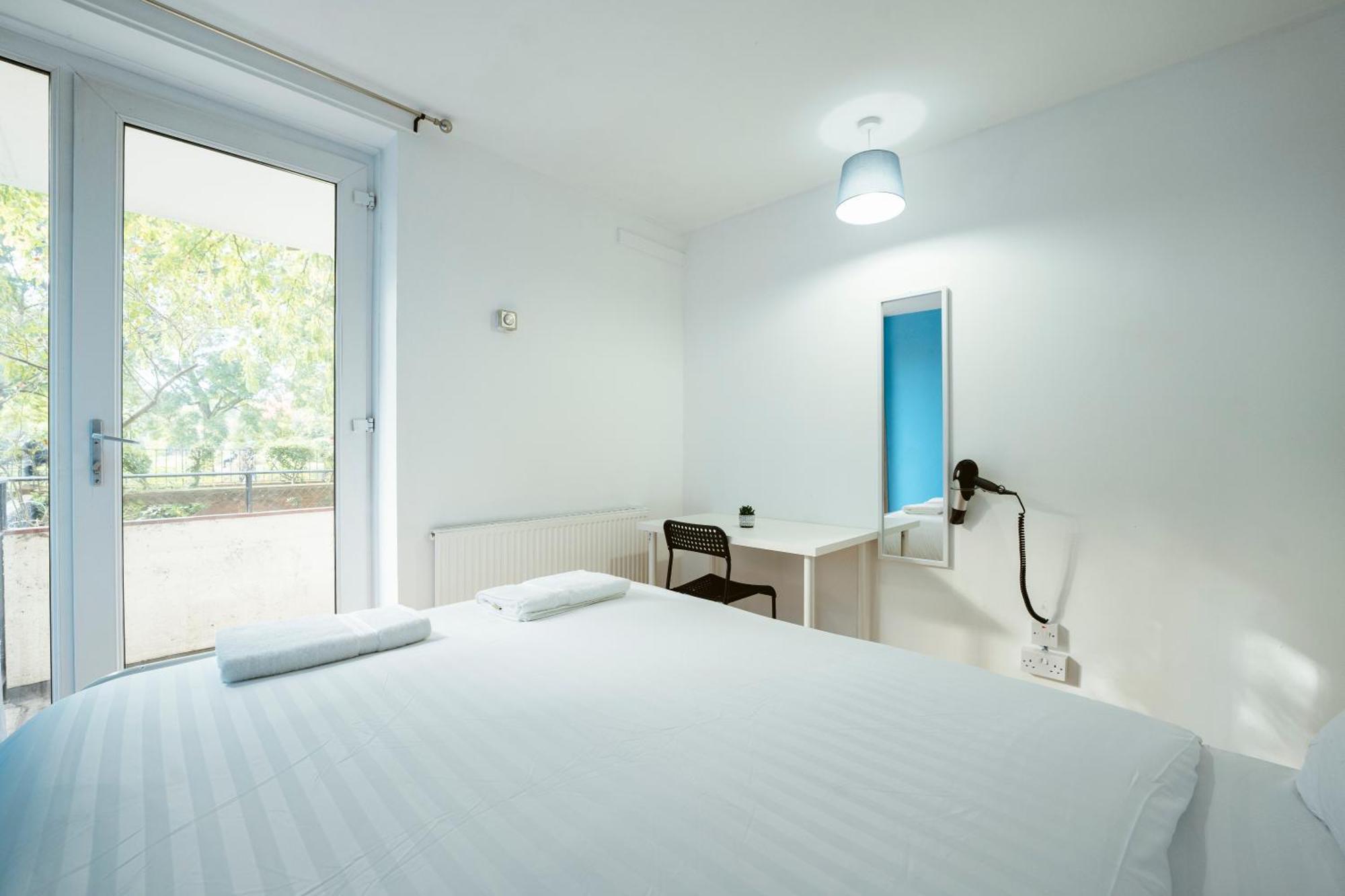 Deptford Bridge Double Rooms Лондон Экстерьер фото